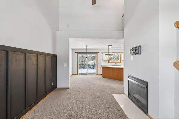 8615 Beverly WAY #27, Inver Grove Heights, MN 55076