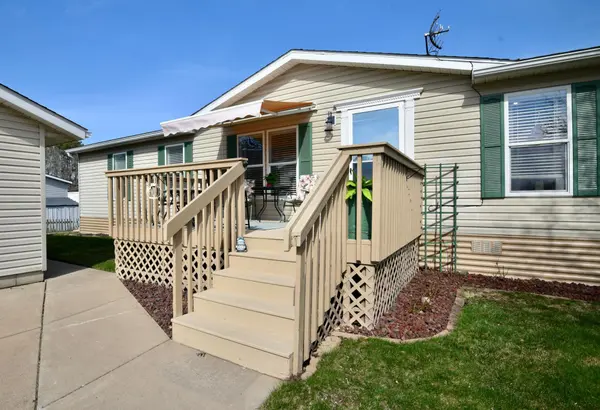 704 1st ST E, Milaca, MN 56353