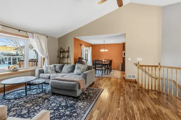 6644 Tele LN, Lino Lakes, MN 55038