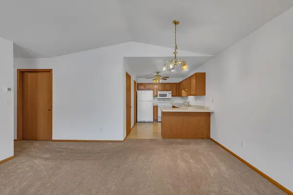 1340 Scout DR, Sartell, MN 56377