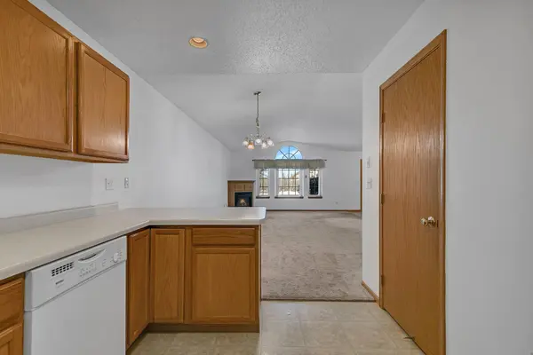 1340 Scout DR, Sartell, MN 56377