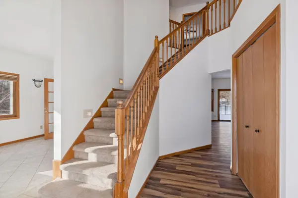 856 Polen DR, Hudson, WI 54016