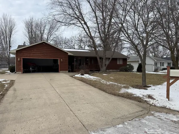 1807 Brookside DR, Albert Lea, MN 56007