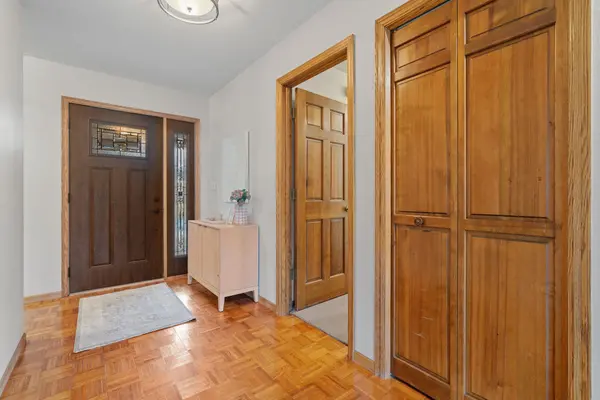1688 Chatham AVE, Arden Hills, MN 55112