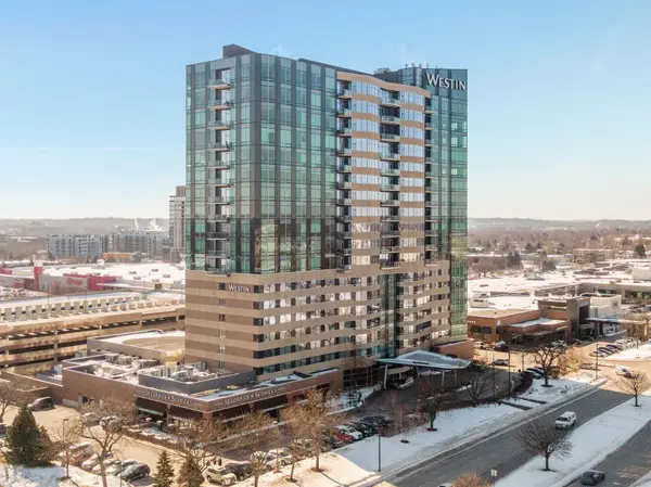 3209 Galleria #1407,  Edina,  MN 55435