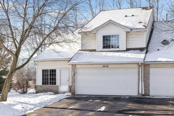 6816 Benton CIR ##35, Inver Grove Heights, MN 55076