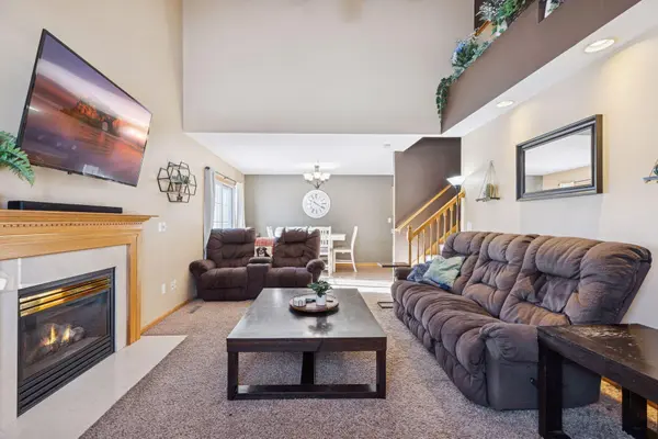 6816 Benton CIR ##35, Inver Grove Heights, MN 55076