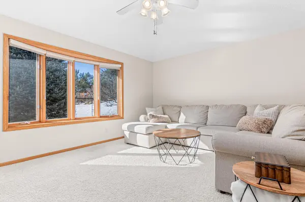 205 Circle View DR, Dassel, MN 55325