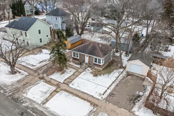 316 8th ST E, Northfield, MN 55057