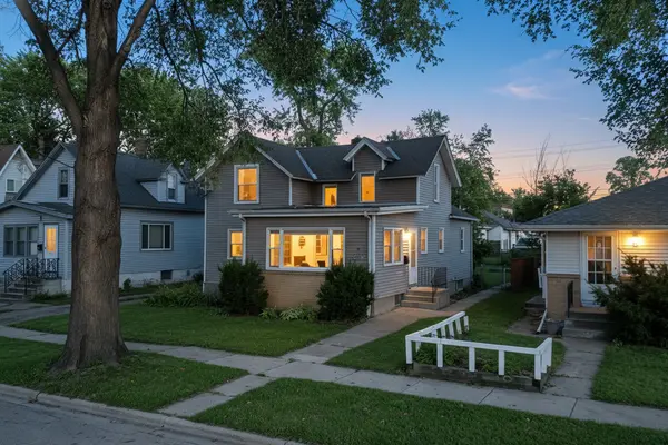2101 3rd ST NE, Minneapolis, MN 55418
