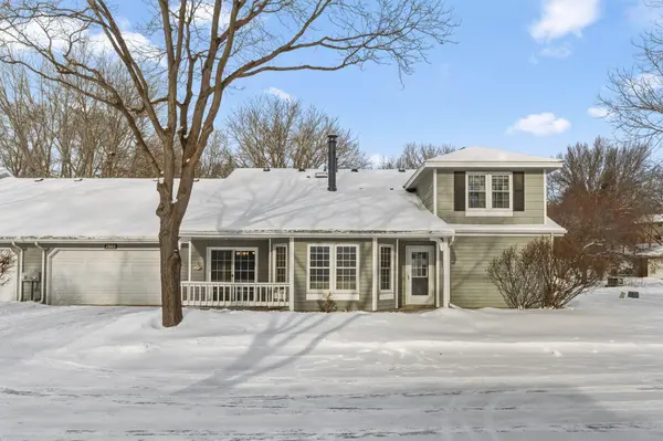 7842 Glenda CT,  Apple Valley,  MN 55124
