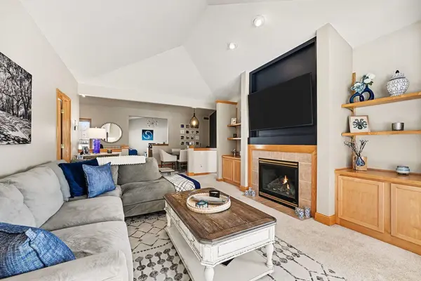14461 Freesia WAY, Apple Valley, MN 55124