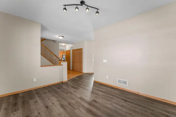 17909 68th AVE N, Maple Grove, MN 55311