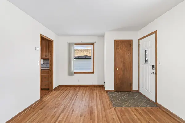 8624 Columbus AVE S, Bloomington, MN 55420