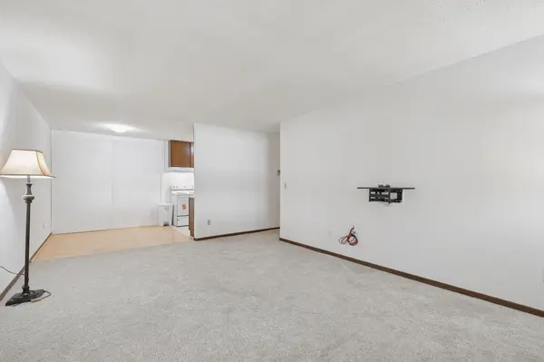 14620 Garrett AVE #104, Apple Valley, MN 55124