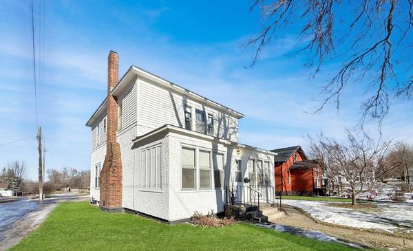 135 E Snelling AVE,  Appleton,  MN 56208