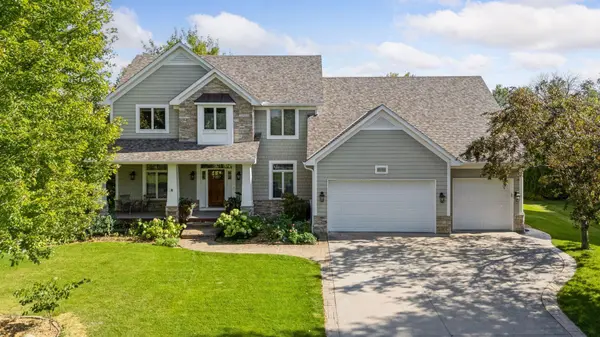 1646 Isabella Pkwy, Chaska, MN 55318