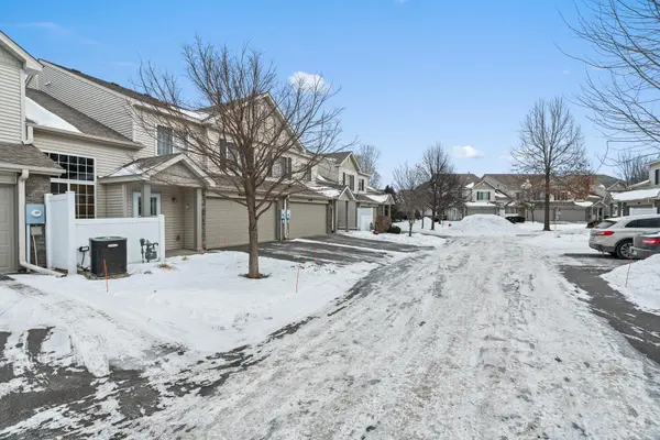 6422 Lakota TRL, Circle Pines, MN 55014