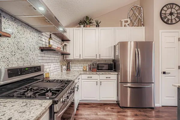 6887 Folkestone RD #712, Apple Valley, MN 55124