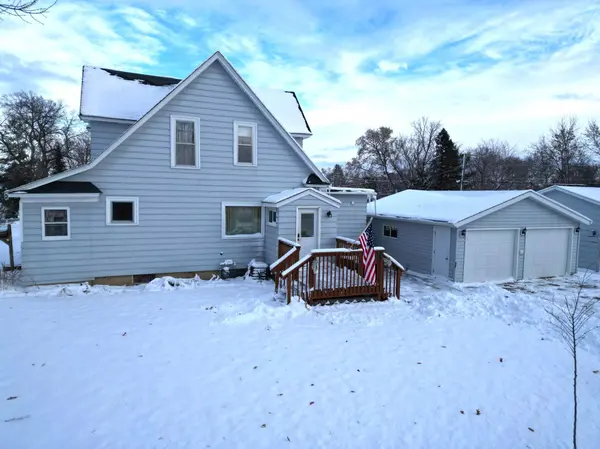 702 E Adolphus AVE, Fergus Falls, MN 56537