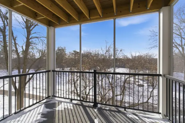 3030 Saint Albans Mill RD #213, Minnetonka, MN 55305