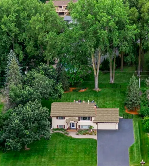 10604 32nd AVE N, Plymouth, MN 55441