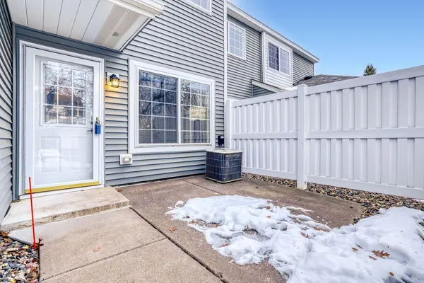 2123 Grenadier AVE N, Oakdale, MN 55128