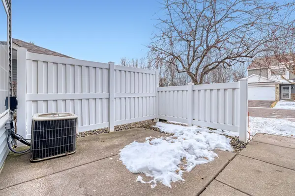 2123 Grenadier AVE N, Oakdale, MN 55128