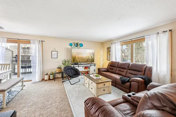 1655 W 140th ST, Burnsville, MN 55337