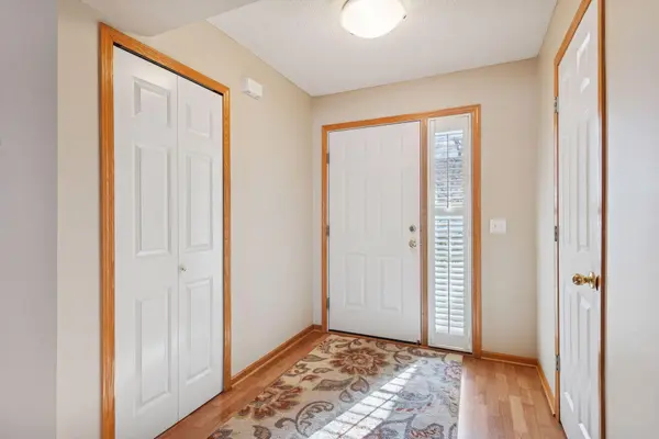 7892 Autumn Ridge AVE, Chanhassen, MN 55317
