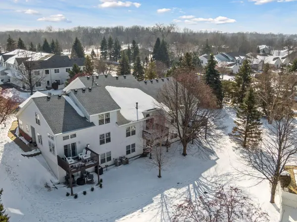 7892 Autumn Ridge AVE, Chanhassen, MN 55317
