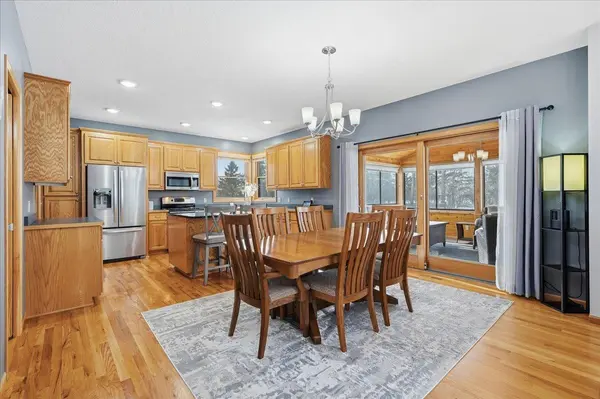 1654 Waters Edge DR, New Richmond, WI 54017