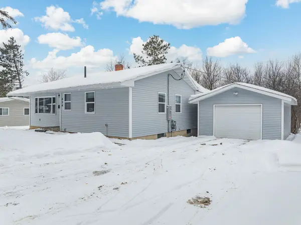 414 9th ST NE, Chisholm, MN 55719