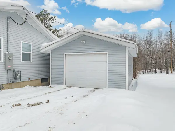 414 9th ST NE, Chisholm, MN 55719