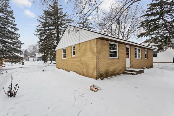 621 5th AVE S, Hopkins, MN 55343