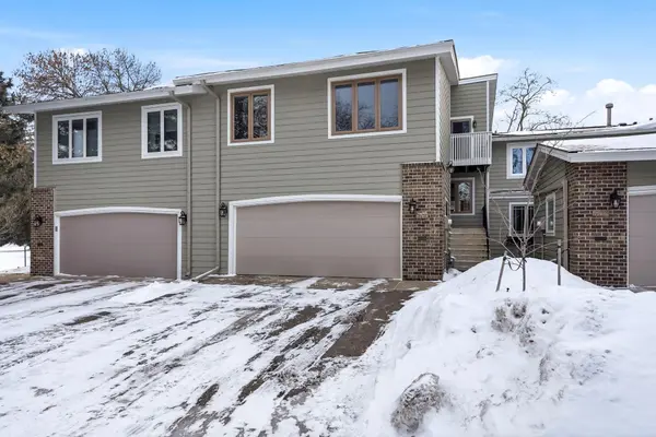 6769 W 82nd ST, Bloomington, MN 55438