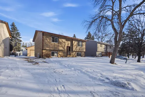 941 104th AVE NW, Coon Rapids, MN 55433