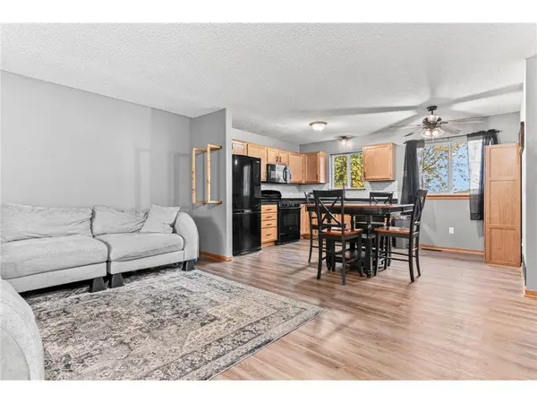 5480 Mallard LN, Monticello, MN 55362
