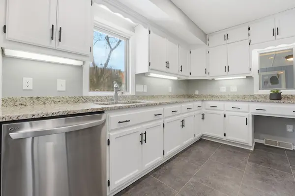 2524 Boone AVE S, Saint Louis Park, MN 55426