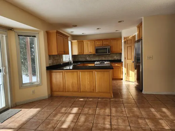 2714 Colleen ST NE, Rochester, MN 55906