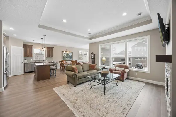 407 Paradise DR SE, Saint Michael, MN 55376