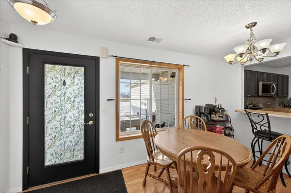 943 Serenity CIR, Norwood Young America, MN 55397