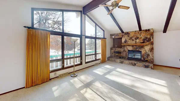 27015 Flintwood CIR, Wyoming, MN 55092