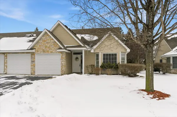 5265 141st ST N,  Hugo,  MN 55038