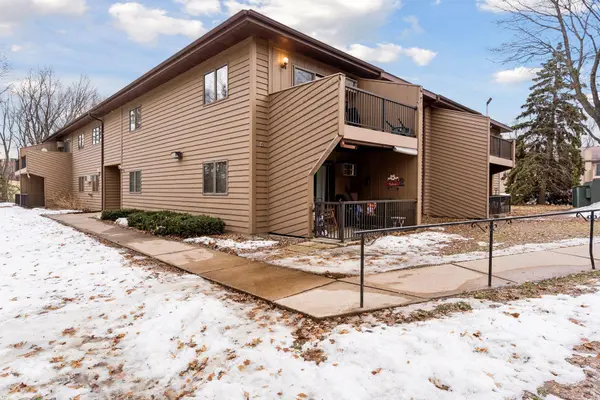 5445 Babcock TRL #N106, Inver Grove Heights, MN 55077