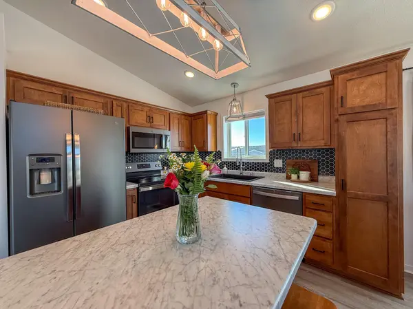 888 7th AVE, Wanamingo, MN 55983