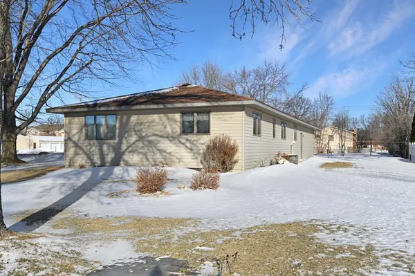 2530 Clearwater RD, Saint Cloud, MN 56301