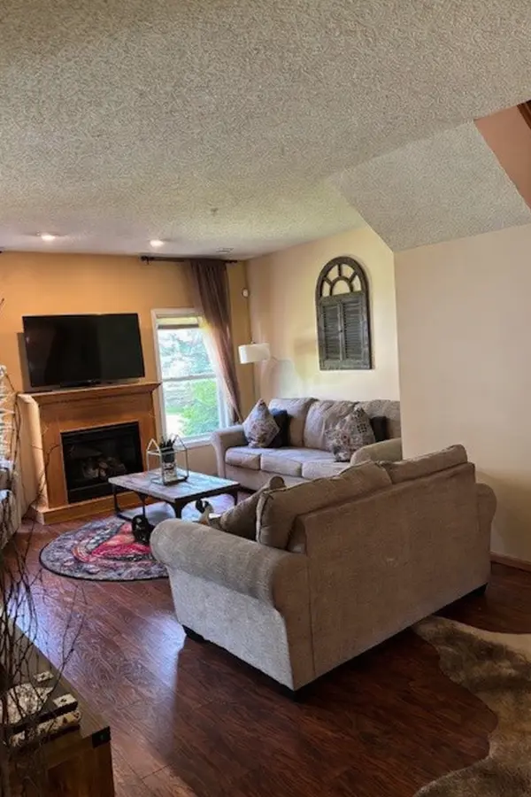327 Naegele AVE, Columbia Heights, MN 55421