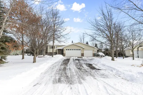 5462 Kalenda DR NE, Albertville, MN 55301