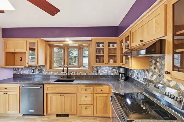 2938 Valento LN, Little Canada, MN 55117